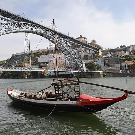 Flh Republica Modern * Porto