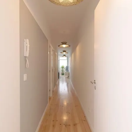 Flh Republica Modern Apartment
